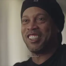 “O que era difícil pra vocês pra mim era fácil” -Ronaldinho. #ronaldinho #r10 #futebol #gol #tiktokesportes 