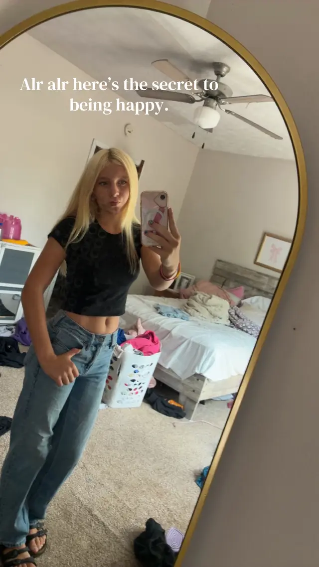 And ain’t nun yall gon know. #bsf #blonde #keepitpdoe #risky if you don’t know who it is that means I blur it out good…