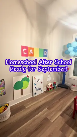 It’s September 1st so that means new topics at #HomeschoolAfterSchool! We will be covering: Letters: D, E, F Number: 2 Color: Blue Shape: Square  #homeschoolmoms #toddlerlearning #toddlercrafts #learningthroughplay 