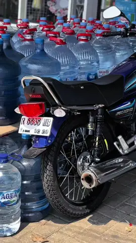 si ganteng. #rxkingperedambiru #rxking135cc #birunyacinta 