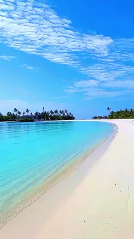 Your own little piece of the Indian Ocean 💙🏝️ #Maldives #OverwaterVilla #LuxuryTravel 