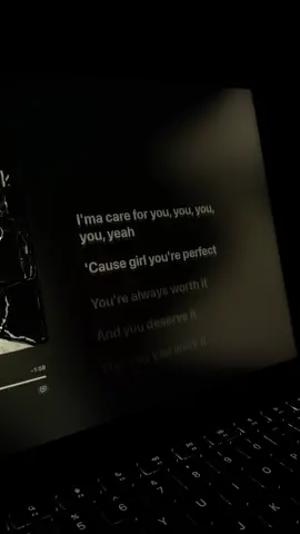 girl you’re perfect #music #lyrics #karaoke #lipsync #fyp 