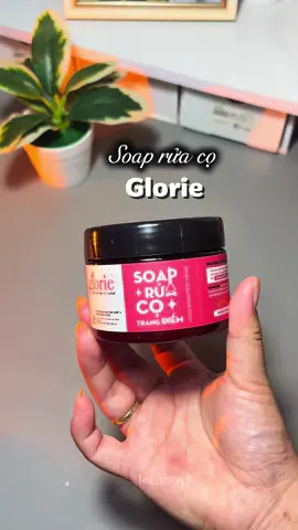 Chăm chỉ makeup mà ko vệ sinh cọ thường xuyên thì đừng hỏi sao mặt cứ lên mụn nha #soapruaco #glorie #soapruacoglorie #quangcao 