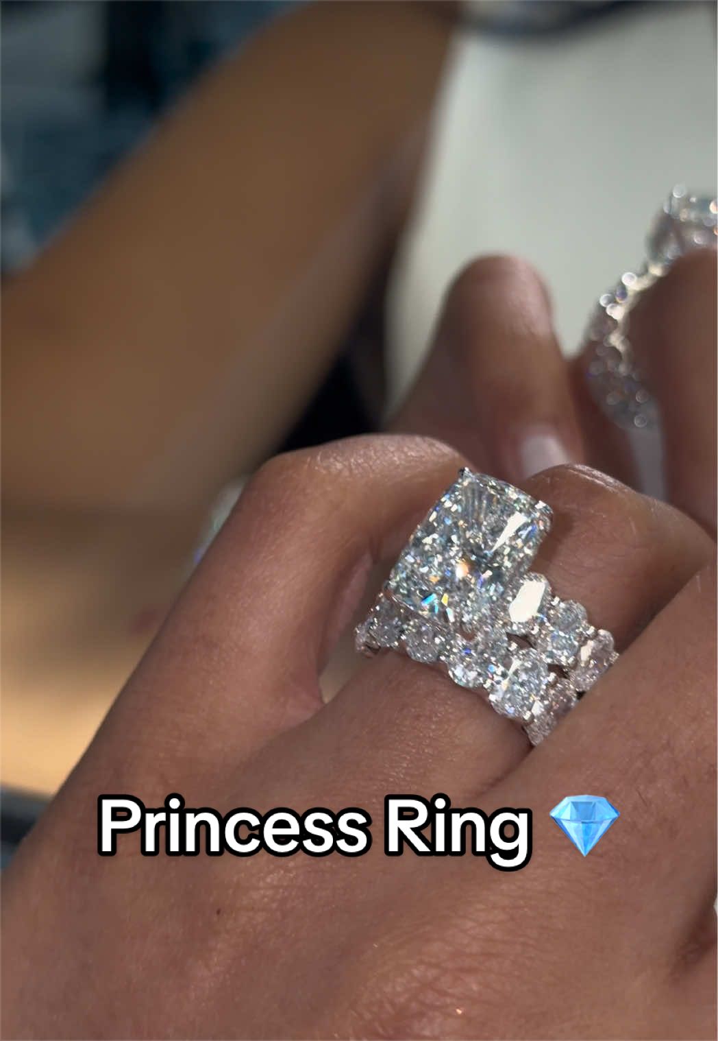 Cushion x Oval combo 🫶🏽 . . . . . . . #fypシ #pristinejewelers #andreapristine #diamonddistrict #engagement 