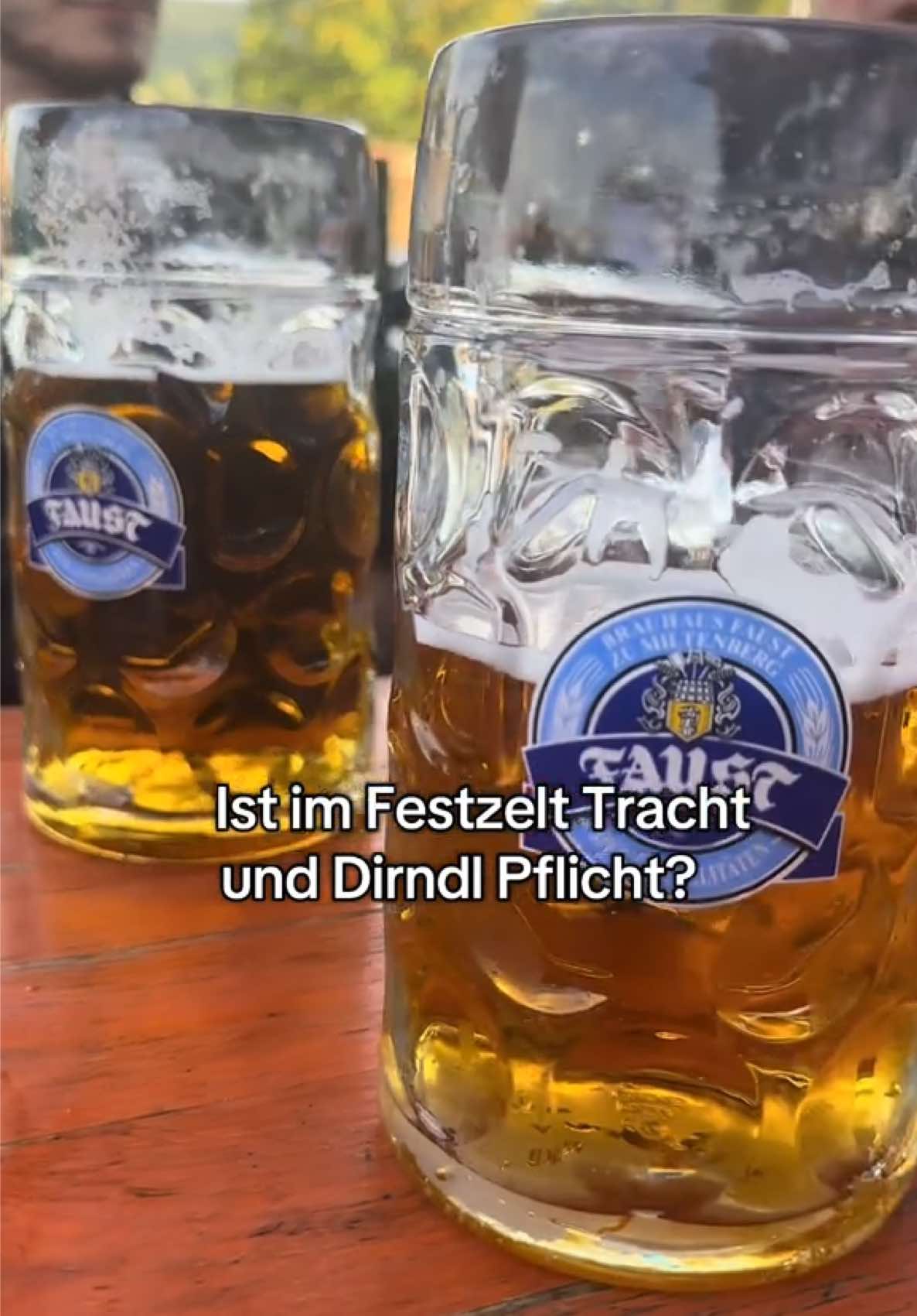 Was sagt ihr dazu?🤔 #volksfest #tracht #dirndl 