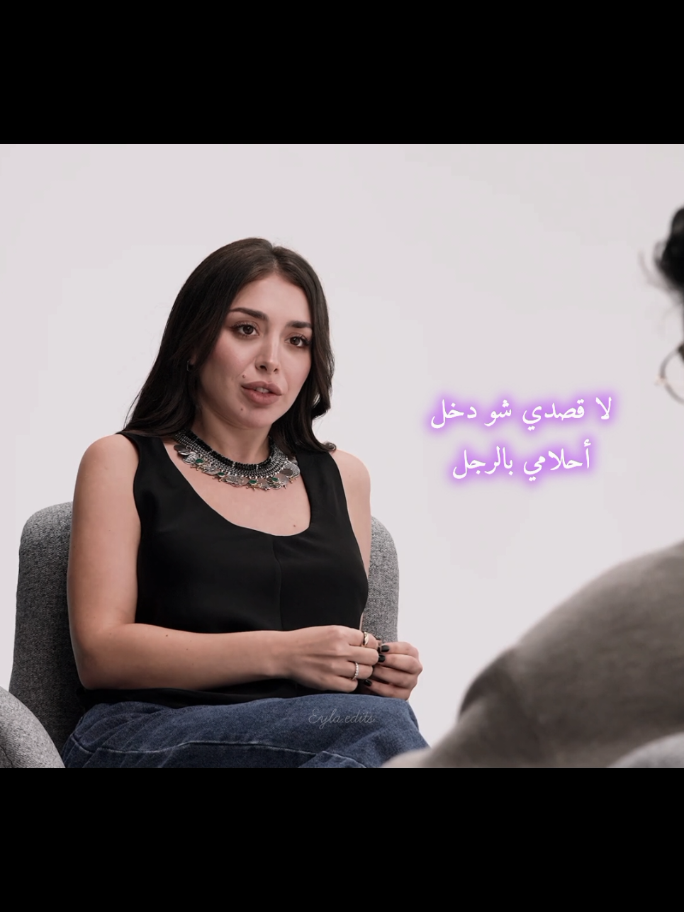 أنا فارسة أحلامي 🎀✨️ هيا مرعشلي هي ممثلة سورية-لبنانية تنحدر من عائلة فنية عريقة، وُلدت في دمشق ونشأت في بيئة مرتبطة بالفن والتمثيل. فهي ابنة الفنان اللبناني طارق مرعشلي والفنانة السورية الراحلة رندة مرعشلي، وحفيدة الفنان اللبناني إبراهيم مرعشلي والفنانة السورية ناهد الحلبي. بدأت هيا مشوارها الفني في سن مبكرة جدًا، وكان من أوائل ظهورها في مسلسل «أبو المفهومية» عام 2003، ثم واصلت المشاركة في العديد من المسلسلات السورية والعربية  . . . . . . . . . . . . . . . . . . . #هيا_مرعشلي #اكسبلور #حب_ع_ورق #fyp #viral 