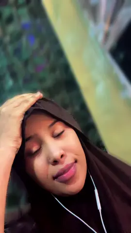 Hoooooog hesta saqajamada😂😭🙄#dumarland❤️❤️ #garikoombe #somalitiktok #mycrush 
