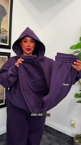 New BLACKBERRY🍇🍁 zip hoodie!!!!! @Comfrt 