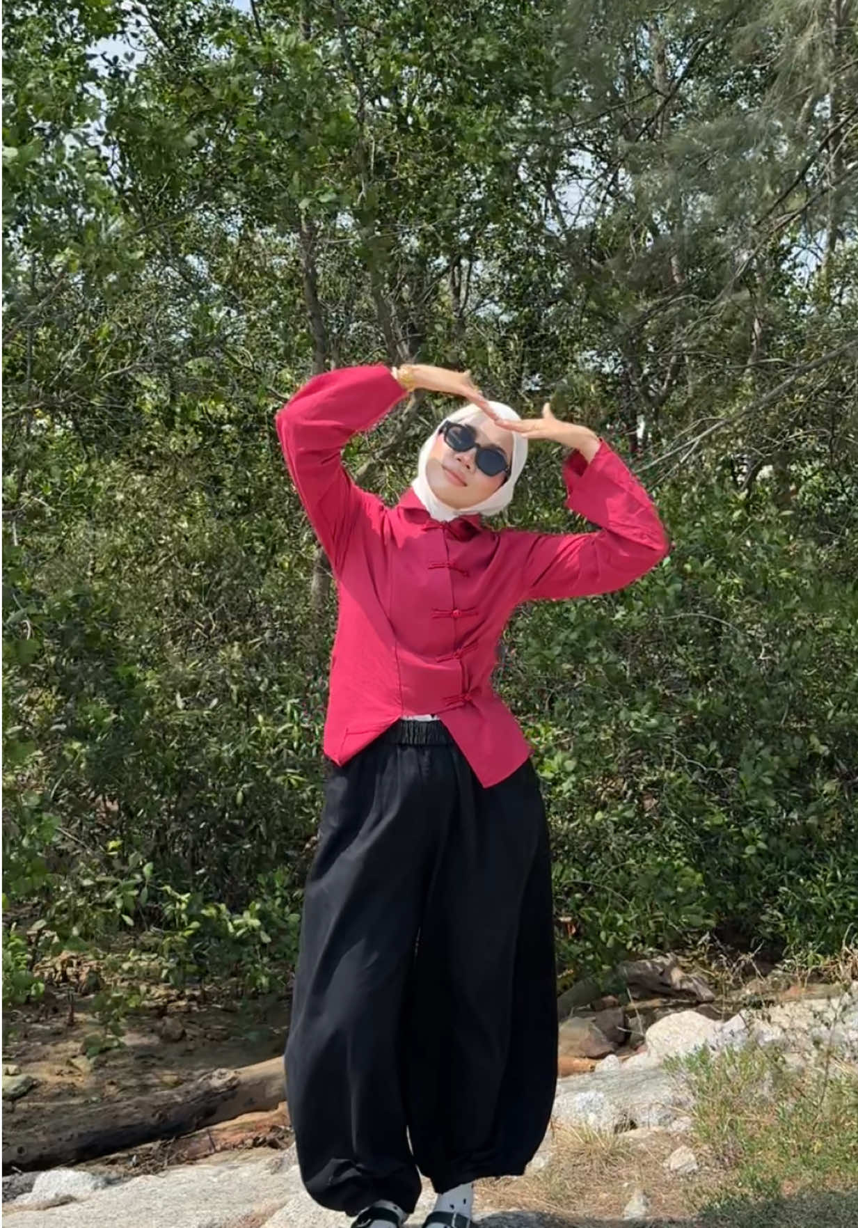 Cheongsam ni cutting terletak dekt body tau. Lawaa! #chongsam #cheongsam 