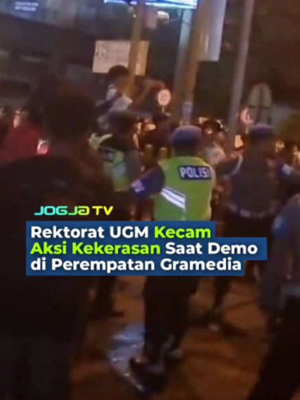 Rektorat Universitas Gadjah Mada Yogyakarta mengecam aksi kekerasan yang terjadi saat unjuk rasa mahasiswa digelar di Perempatan Gramedia Yogyakarta pada Selasa malam kemarin. Dalam peristiwa itu, enam mahasiswa mengalami luka-luka akibat dianiaya sekelompok orang yang mengaku warga. #jogjatv #beritajogja #seputarjogja #ugmyogyakarta #demojogja
