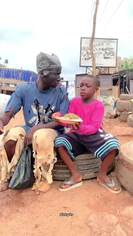 Social experiment so emotional end will shock you 😭 #viralvideos #viral #kidness 