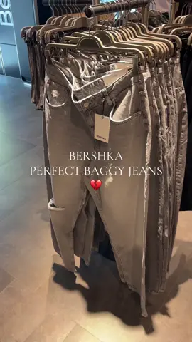 Джинси від Bershka💔 Для замовлення, пишіть в інстаграм: eaten_clothes💌 #bershka #bershkastyle #bershkaballoonjeans #ballonjeans #bershkahaul 