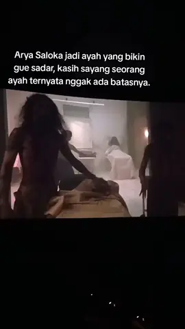 Menjadi ayah sekaligus pelindung untuk anak setelah kehilangan istri tercinta tentu bukan hal mudah. Tapi demi sang anak, semuanya tetap dijalani. Kisahnya bikin merinding sekaligus haru. 🥺 #Filmmunafik #MunafikMelawanIblis #Munafiknyalindo #BahayaJadiMunafik #AryaSaloka 
