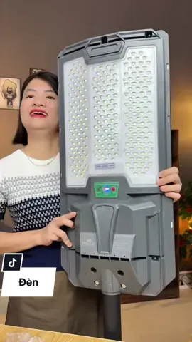 Đèn Đường Liền Thể Năng lượng mặt trời #haxinh9x #dennangluongmattroi 