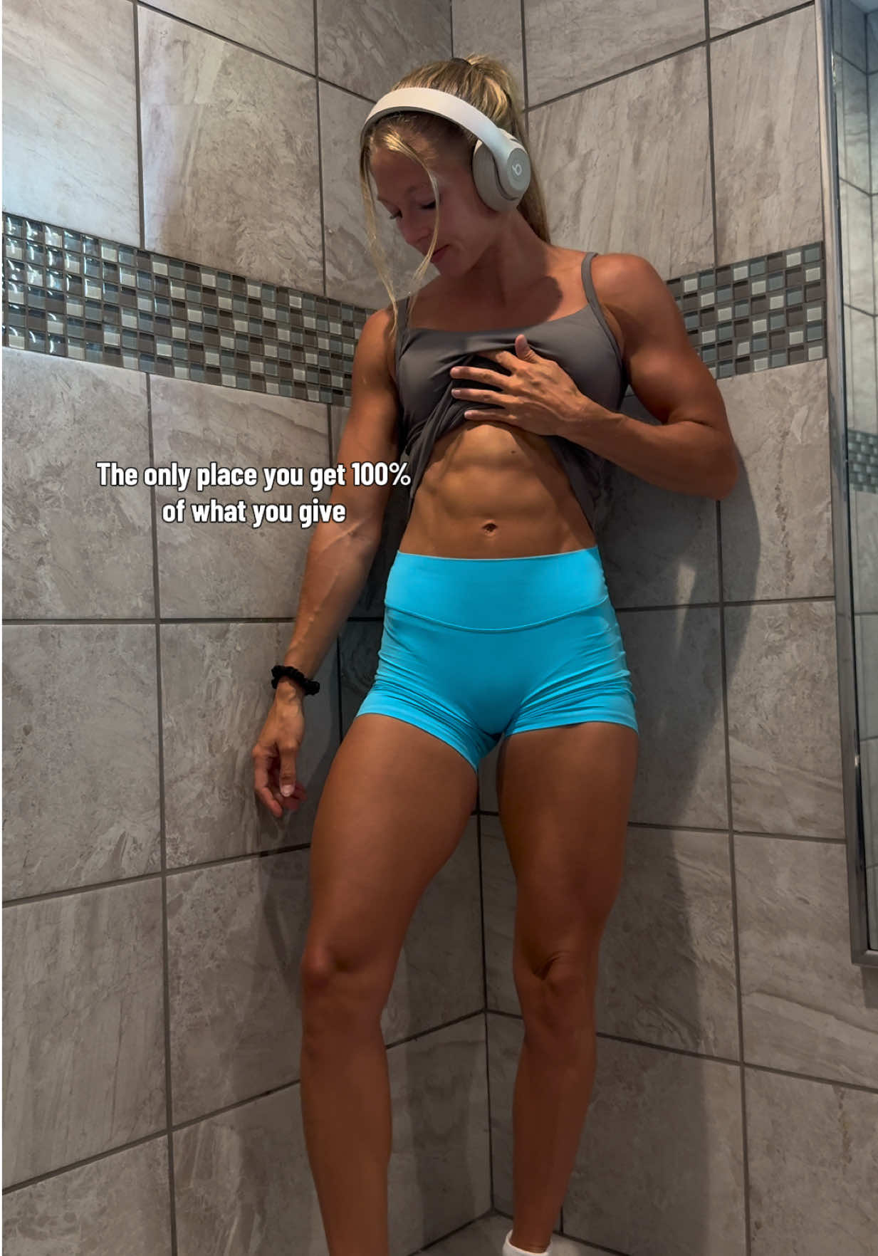 You get what you put into it #gymmotivation #gymprogress #girlswholift 