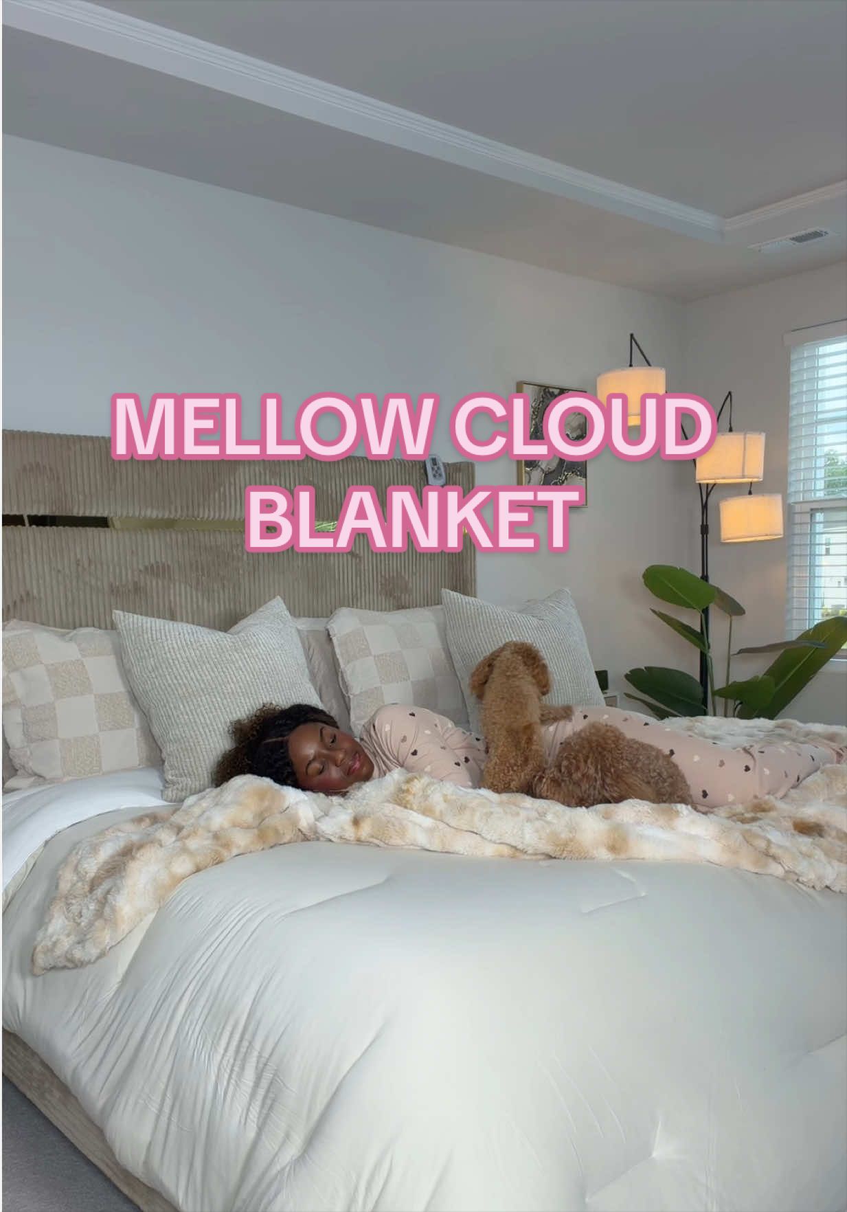 Adult luxury looks a little different these days #mellowsleep #mellowcloudblanket 