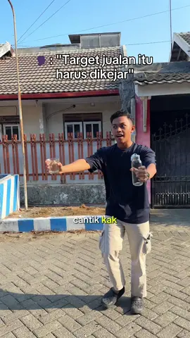 Namanya juga semangat jualan, kesempatan nggak boleh lewat begitu aja 😆 Kalau urusan tableware cantik, Soebi Antiq siap jadi andalan buat bikin orang langsung melirik. 🏰 Soebi Antiq Setiap Hidangan Istimewa dengan Soebi Antiq 📍 Jakarta Barat 🛒 Available at Shopee | Tokopedia | Lazada #SoebiAntiq #JualanOnline #Tableware