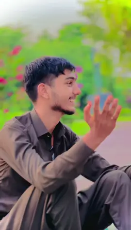 #اس  کی یاد مے رو رو کر 😭💔😭💔۔ #foryou #ownvoice #heart broken lines 💔😭 #fyp foryou  Saim Chaudhary original video original voice poetery lover fyppppppppppppp foryoupage fypviral foryou unfreez fypviral foryou 