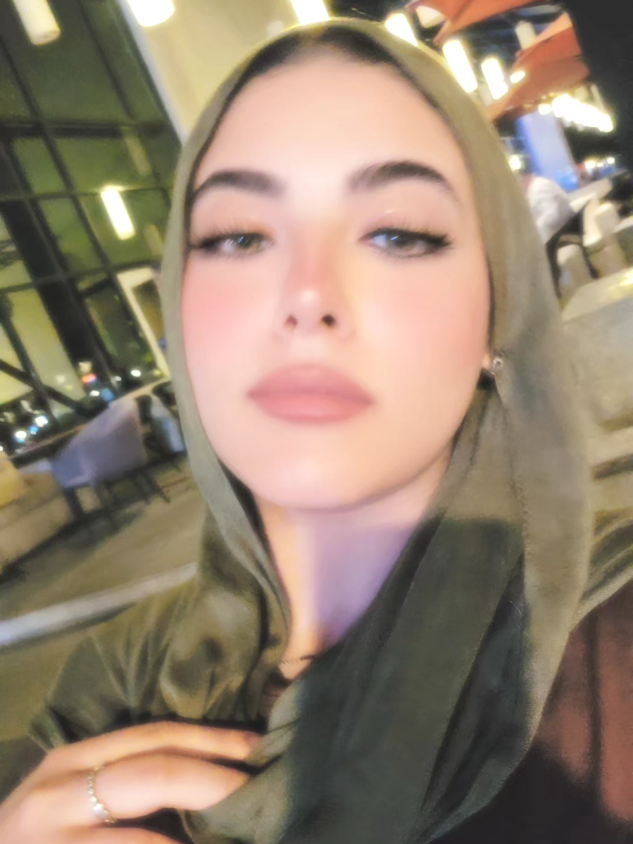 يعمل قلق على جروب العيله ده