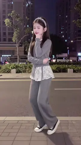 Điệu nhảy hot trend #embedethuong #thoitrangtreem #dancecover 