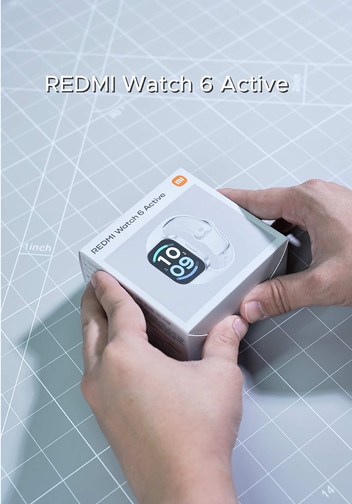 REDMI Watch 6 Active สายใช้งานทุกวันน่าจะชอบตัวนี้ จอ AMOLED 1.85 นิ้วตัวเรือนบาง โทรผ่าน Bluetooth ได้ แถมมีโหมดกีฬาให้มากกว่า 140 แบบ และแบตใช้งานได้สูงสุด 18 วันใส่ทำงานหรือออกกำลังกายก็จบในเรือนเดียว #REDMIWatch6Active #REDMIWatch6 #Redmi #SmartWatch #สมาร์ทวอทช์ 