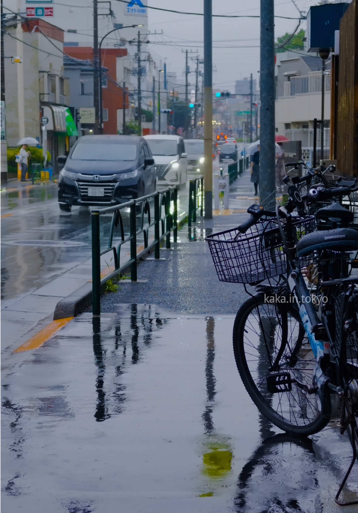 Rainy day in Tokyo☔️ please follow comment share to support my works❤️ #rain #japan #vibes #cinematic #viral