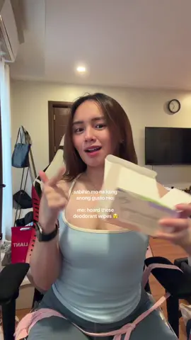 So happy to discover these deodorant wipes! ✨ Kudos to whoever invented these! 👏🏻 Perfect if you’re like me and hate that “lagkit” feeling! They leave you feeling fresh and clean, even after a strenuous workout. 🫶🏻✨ Definitely adding these to my everyday essentials!