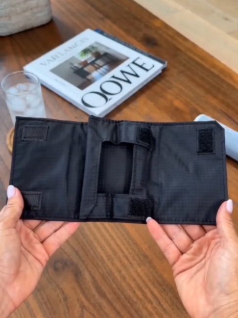 Tired of bulky wallets or risky pockets? This slim hidden belt wallet holds cards, coins & keys. Secure fit, perfect for outdoor trips & city walks🙌 #TravelEssentials #TravelHacks #OutdoorGear #wallet #BeltBag