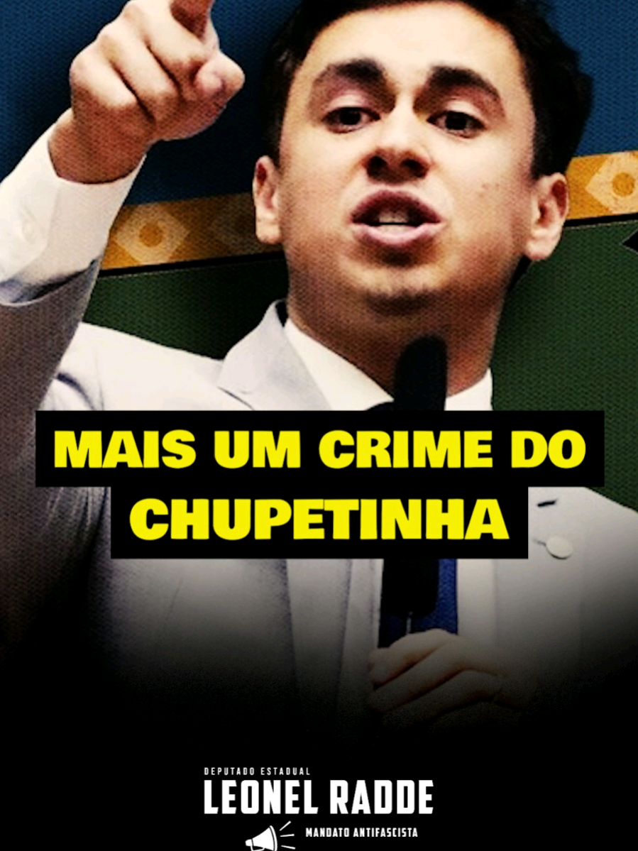 MAIS UM CRIME DO NIKOLAS Falsificação de documento público é crime, Nikolas. Falsificou um documento da Polícia Federal para enganar a população. Um deputado federal, que deveria respeitar as leis e as instituições do país, usou a estrutura e a credibilidade de um órgão de Estado para produzir material falso. Gerou provas contra si mesmo!
