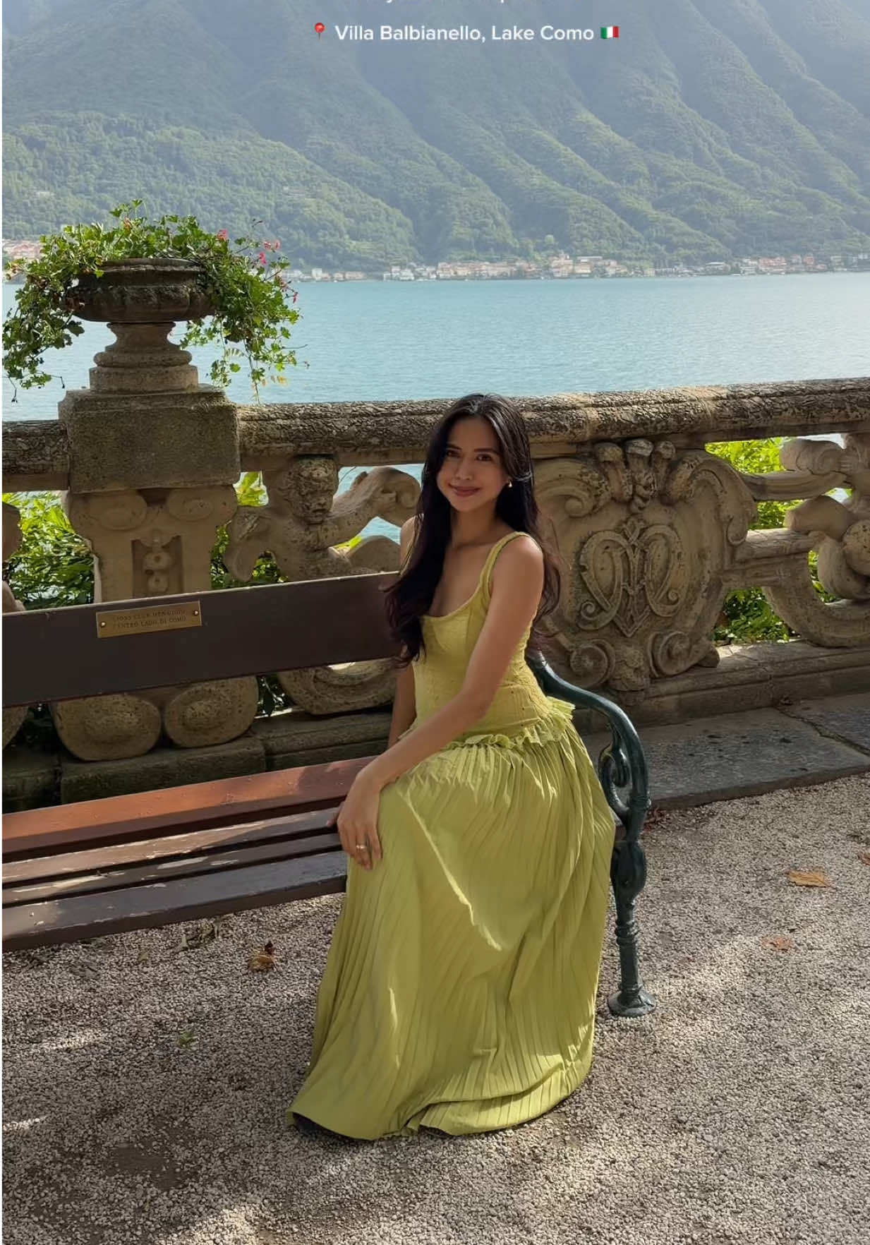 A little reminder that the life you dream about can actually become your reality. 🇮🇹🌿✨ #LakeComo #VillaBalbianello #ItalyTravel #LakeComoItaly #ItalyTrip  