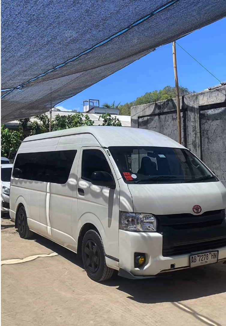 Sewa mobil lepas kunci sewa hiace ( plus driver) reservasi ada di bio ya kakak, “PIKNIKLAH SEBELUM MUSIM HUJAN”