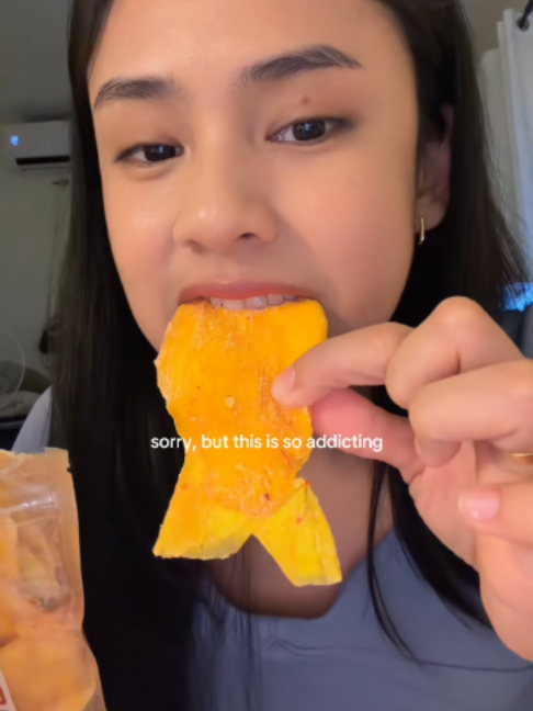 vietnamese dried mango with salt & chili ✨ #driedmango #driedmangowithsaltandchili  #spicydriedmango #driedmango #mango