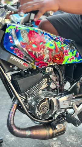Pohhh nyalakan tanda bahaya tenan iki,sampai ketemu di madiun kota pendekar 🔥🔊  #rxkingindonesia #mabesbleyersragen #bleyer135 #2strokekotapendekar #fyppppppppppppppppppppppp 