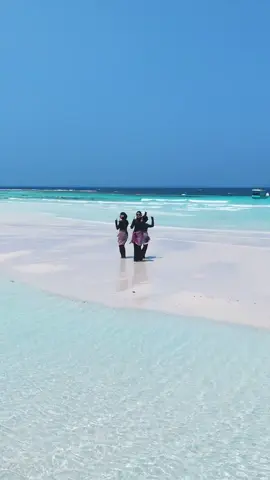 Tag besti kalian yang mau diajak bikin konten disini 😍 #visualkarimunjawa #visualtripkarimunjawa #opentripkarimunjawa 