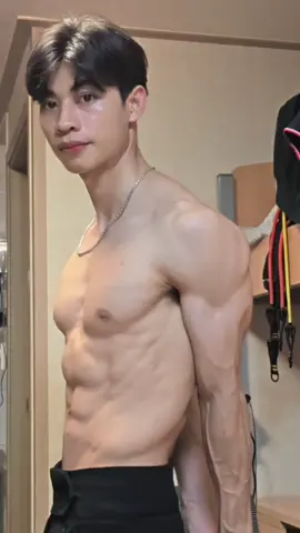 เรามาพยายามไปด้วยกันครับ💪💪🖤🎧#gym #body #fyp #viral 