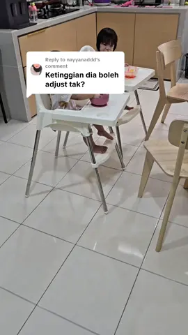 Replying to @nayyanaddd Boleh bagi rendah dengan tinggi je untuk kerusi baby ni #babychair 