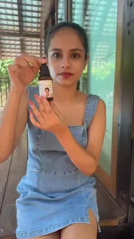 🌿 Waxing / Shaving කරලා ටික දවසකින් ආයෙත් unwanted hair එන එක ඔයාටත් ප්‍රශ්නයක්ද? 😩 @OlliYole Skincare  එහෙනම් Cyperus Oil – Saad Oil ගැන මේක දැනගෙන ඉන්න! 👀✨ 🌱 Cyperus Oil කියන්නේ මොකක්ද? Saad Oil කියන්නේ Cyperus rotundus කියන ශාකය ආශ්‍රයෙන් සකස් කරන herbal oil එකක්. Hair removal එකෙන් පස්සේ skin එක care කරන්න සහ unwanted hair growth එක manage කරන්න භාවිතා කරන oil එකක් ලෙස මෙය ප්‍රසිද්ධයි. ✨ භාවිතා කරන්නේ කොහොමද? Waxing, shaving වගේ hair-removal method එකක් කළාට පස්සේ, 1️⃣ Area එක gently clean කරගන්න. 2️⃣ Saad Oil සුළු ප්‍රමාණයක් apply කරන්න. 3️⃣ Skin එකට gently massage කරන්න. 4️⃣ Regular use එකක් maintain කරන්න. 🌿 මොනවද බලාපොරොත්තු වෙන්න පුළුවන්? Regular use එකෙන් unwanted hair එකේ growth එක සහ නැවත hair එන වේගය අඩු කිරීමට උදව් වෙන්න පුළුවන් කියලා මෙය භාවිතා කරනවා. ඒ වගේම oil එකක් නිසා skin එක soft & moisturized feel එකක් ලබාගන්නත් උදව් වෙන්න පුළුවන්. ✨ ⚠️ වැදගත්: Saad Oil කියන්නේ එකවරම unwanted hair permanently remove කරන treatment එකක් නෙමෙයි. Results පුද්ගලයාගෙන් පුද්ගලයාට වෙනස් වෙන්න පුළුවන්. Sensitive skin තියෙනවා නම්, මුලින්ම patch test එකක් කරලා බලන්න.