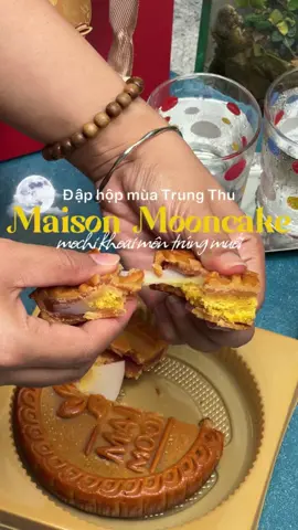 Mùa Trung Thu sắp tới nên đi test bánh thử nha bà con 🤤, bánh trend từ lẩu từ lâu mà nay mới được thử nè 😌👌 #MaisonMooncake #BanhTrungThuMaison #BanhTrungThuDoanhNghiep #BanhTrungThu2026 #banhmochikhoaimontrungmuoi 