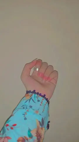 tranding post 💯✨⚡hand video for girls 📸#shehzadiwithhand #foryoupage #trandingvideo #growmyaccount #handvideotutorial 