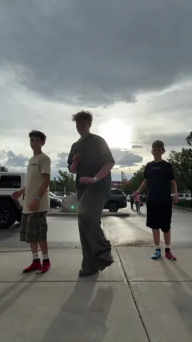 Danceee!!!!@Gunner6205 #ryan #cruz #8014501280