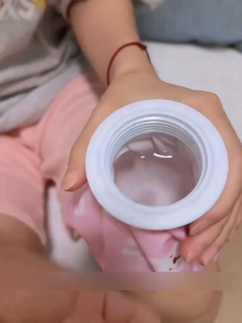 Cũng có thể chườm nóng, làm giảm cảm giác đau nhức trên nhiều bộ phận cơ thể