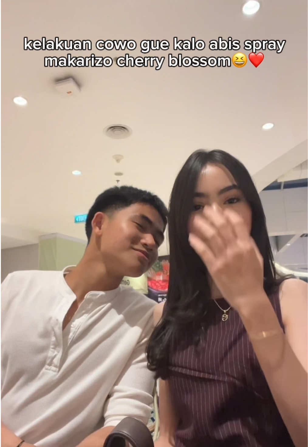 pake parfum kesukaan nya diaa😋