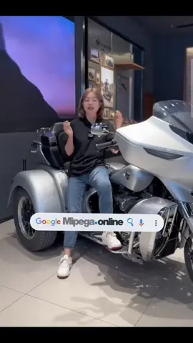 Two wheels move the soul, but three wheels command the entire road. 🔥 Riding the ultimate futuristic cruiser—rate this machine from 1–10. 👇 ​#XWEDGE #TrikeLife #MotorcycleTiktok #BikerLife #trikenation 