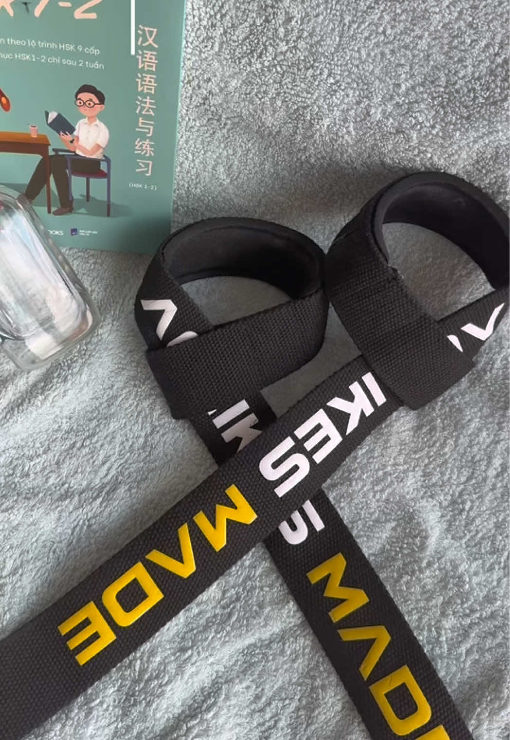 đi tập cảm giác mà không cầm nắm, kéo tạ nổi thì phải dùng ngay em nó #gym #daykeolung #liftingstraps 