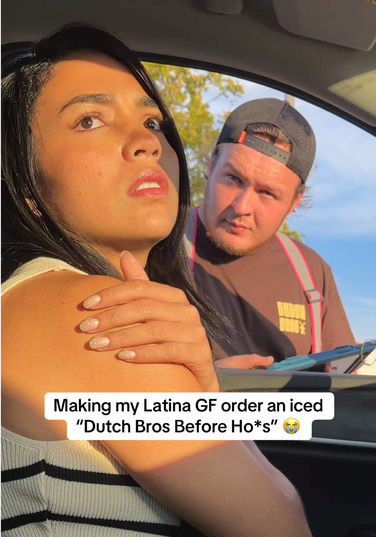 She has no idea what’s going on 🤣 #couplecomedy #latina #couplegoals #texas #español 