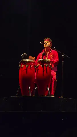 #brunomars  On drums