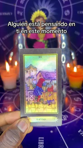Alguien está pensando en  ti en este momento #tarot #amor #espiritualidad #lecturasdetarot #tarottiktok 