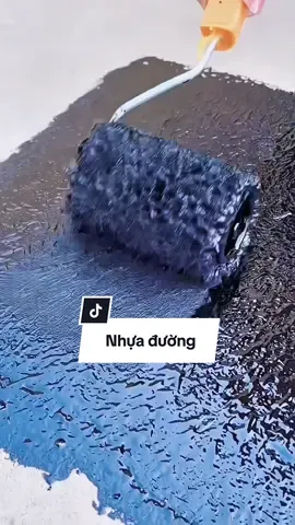 Can nhựa đường dạng lỏng chống thấm khá tiện dụng. #nhuaduongchongtham #nhuaduongdauhac #nhuaduong 