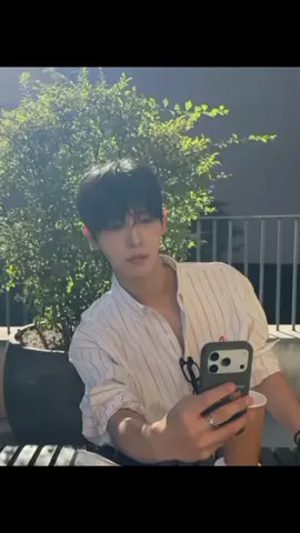 ធម្មតាៗទេកូនប្រុសខ្ញុំ🥱#성인호 #seonginho #summertime 