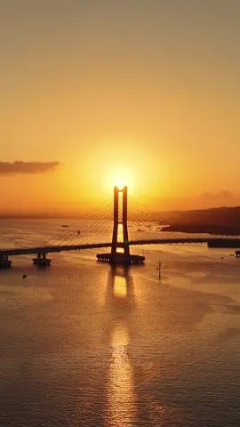 #jembatantelukkendari #sunset #fyp 